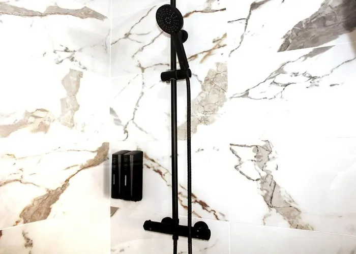 Monaco & Jardin شقة